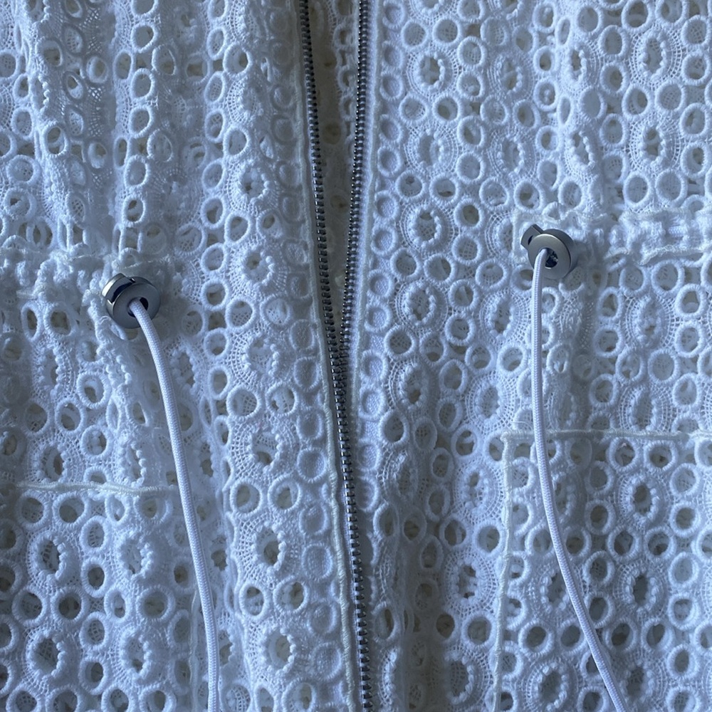 Vest - Picture 4 of 5